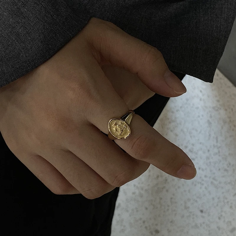 Женское Открытое кольцо из серебра 925 пробы с тиснением под золото 18 карат |