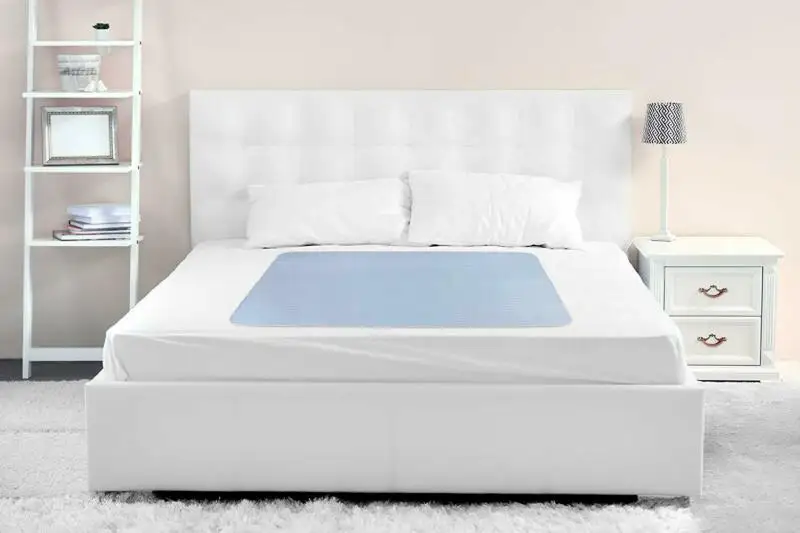 

4-piece cushion 34 x 36 Qui seam waterproof incontinence mat bedding blue