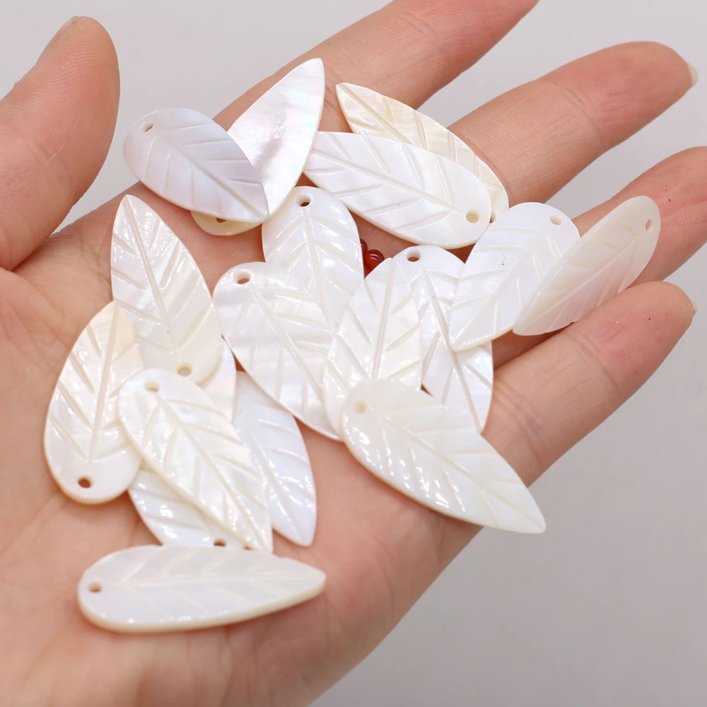 

3pcs Hot Sale Natural Freshwater White Shell Leaf-shaped Shell Pendant Beads DIY for Making Jewelry Accessories 14x23mm