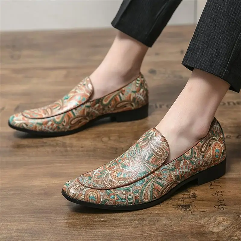 

2021 New Men's Shoes Fashion Casual Classic Pointed PU High-end Printing Low-heel Comfortable Daily All-match Loafers 3KC303