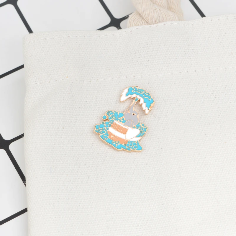 XEDZFun малыш слон Купание с носом срыгивание игры в воде эмалированная заколка