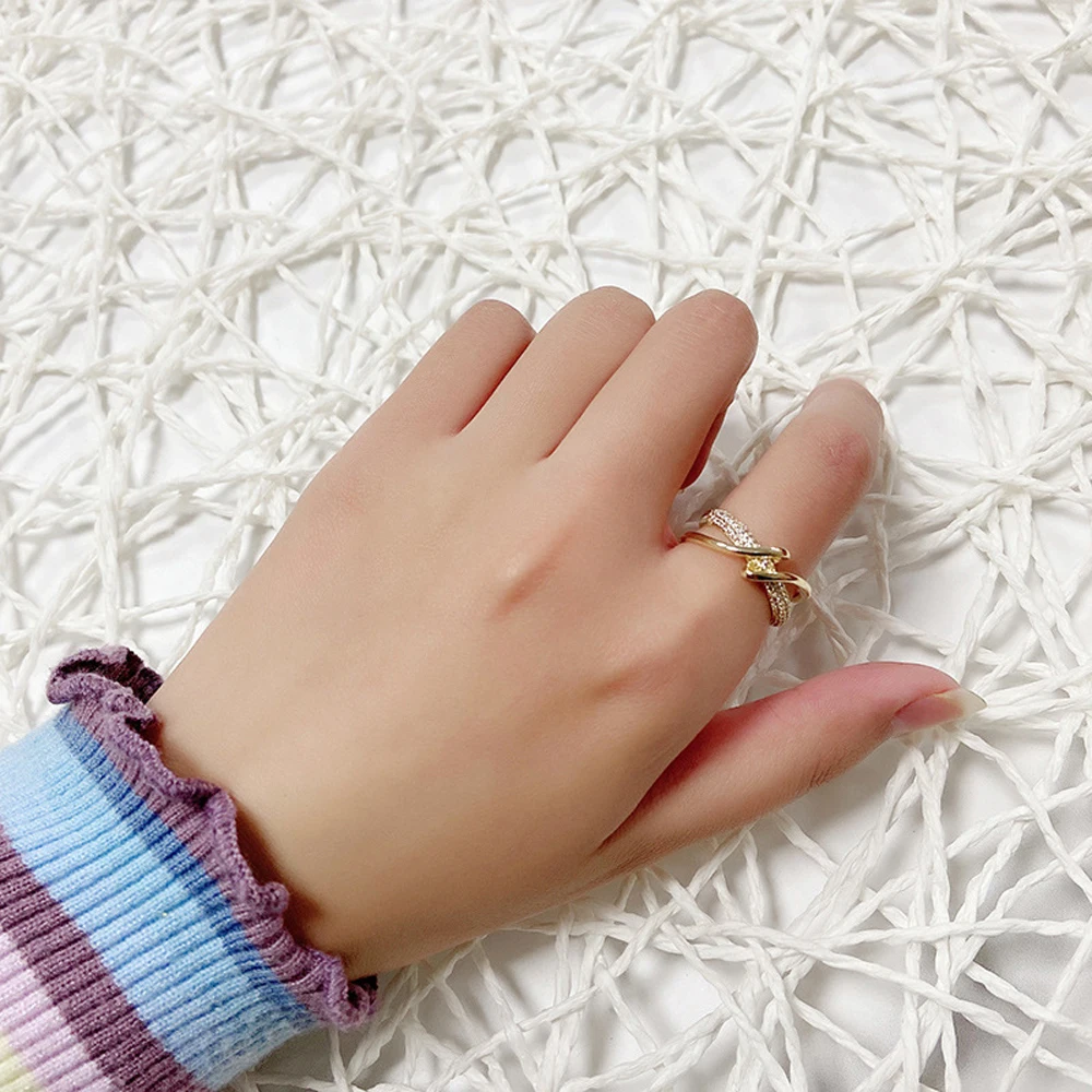 

Hip Pop Contracted Multi-layer Metal Finger Ring The geometric Cross Women Rings Hyperbole Index Finger Accessories Jewelry
