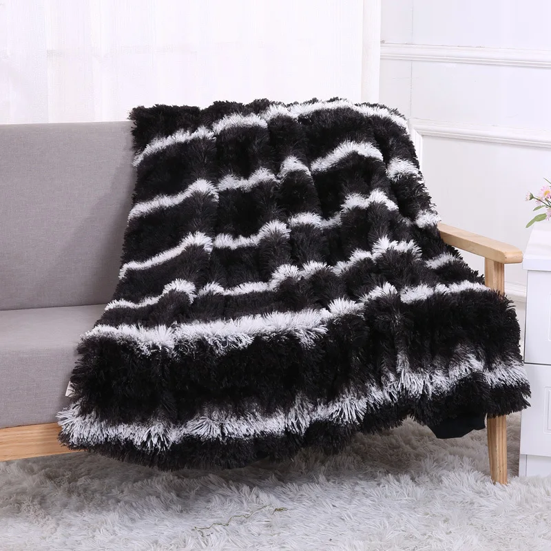 

New long plush blanket printed double-layered to keep warm sofa cushions