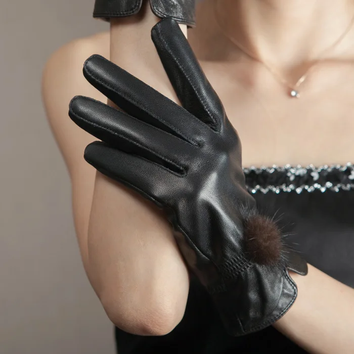 

Women's Sheepskin Warm Thickened Plush Gloves. Winter Korean Version of Women's Gloves. Leather Gloves
