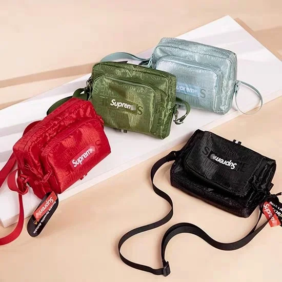 

Brand Tide Supreme 21ss Shoulder Messenger Waist 3M Reflective Camouflage Men's and Women's Chest Bag