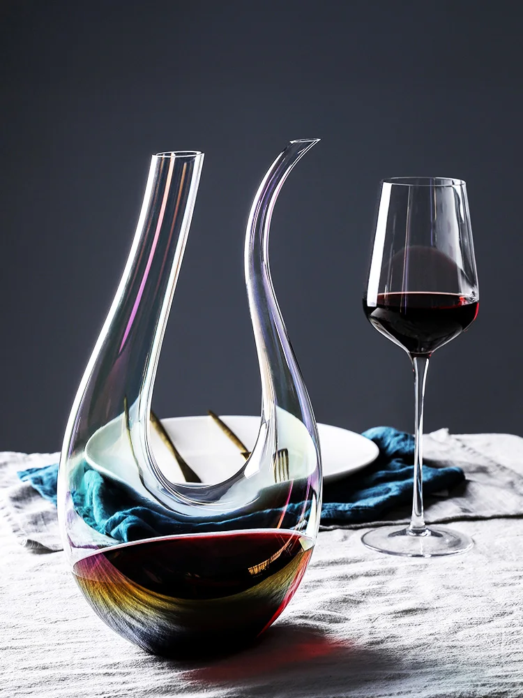 

European Lead Free Crystal Wine Decanter U Type Transparent Colored Rapid Liquor Divider 1600ml Grape Wine Pot