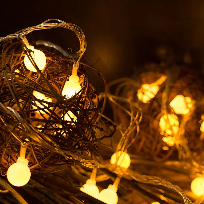 Комнатная светодиодная цветная лампа мигающая гирлянда освесветильник по всему