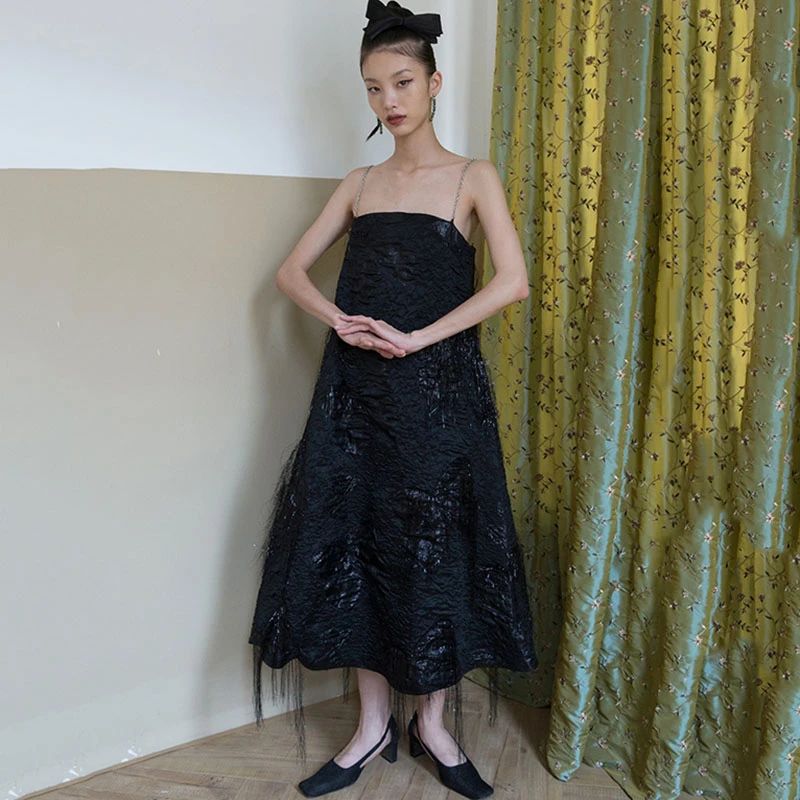 

SeeBeautiful Simple Jacquard Tassel Metal Chain Loose A-line Strap Dress Woman Spring 2021 New Fashion T579