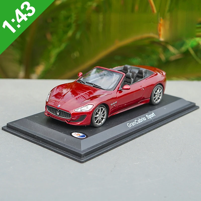 Высокотщательная 1:43 IXOMaserati модель автомобиля из сплава статическая