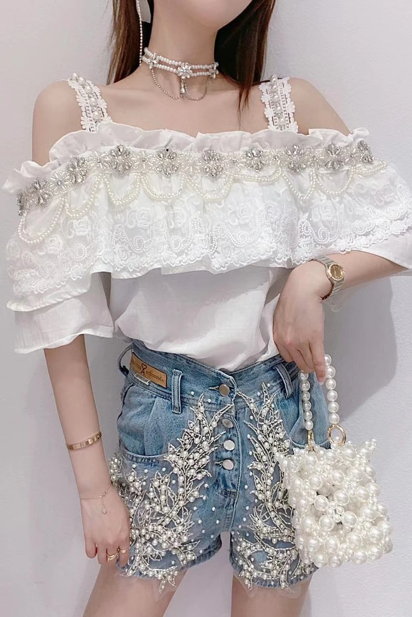 

Female Elegant Sexy Slash Collar Lace Ruffled Patchwork Shirt Summer New Sweet Beaded Puff Sleeve Top Fashion Diamonds Blouse