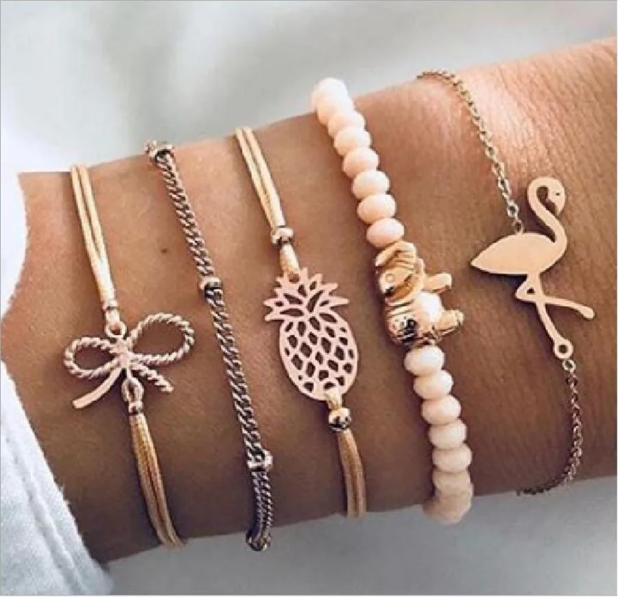 

Набор браслетов из бусин, цепочек из бисера, пряди из бусин, аксессуар в виде слона, ананаса, фламинго, банта, позолоченная металлическая цеп...