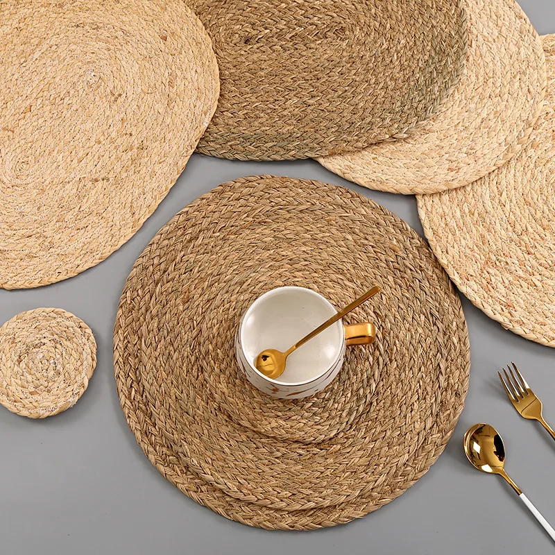 

Natural Handmade Table Mat Woven Placemat Round Braided Mat Heat Resistant Hot Insulation Rattan Coasters Anti-Skidding Pad