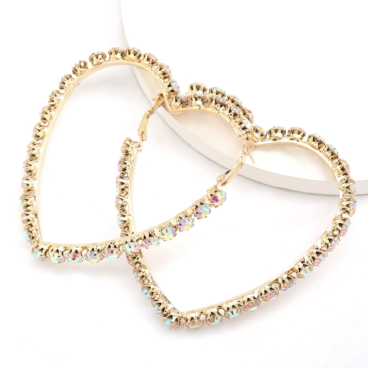 

Fashion New Irregular Metal Heart-shaped Earrings, women's Exaggerated Atmosphere, Popular Temperament Jewelry Accessories