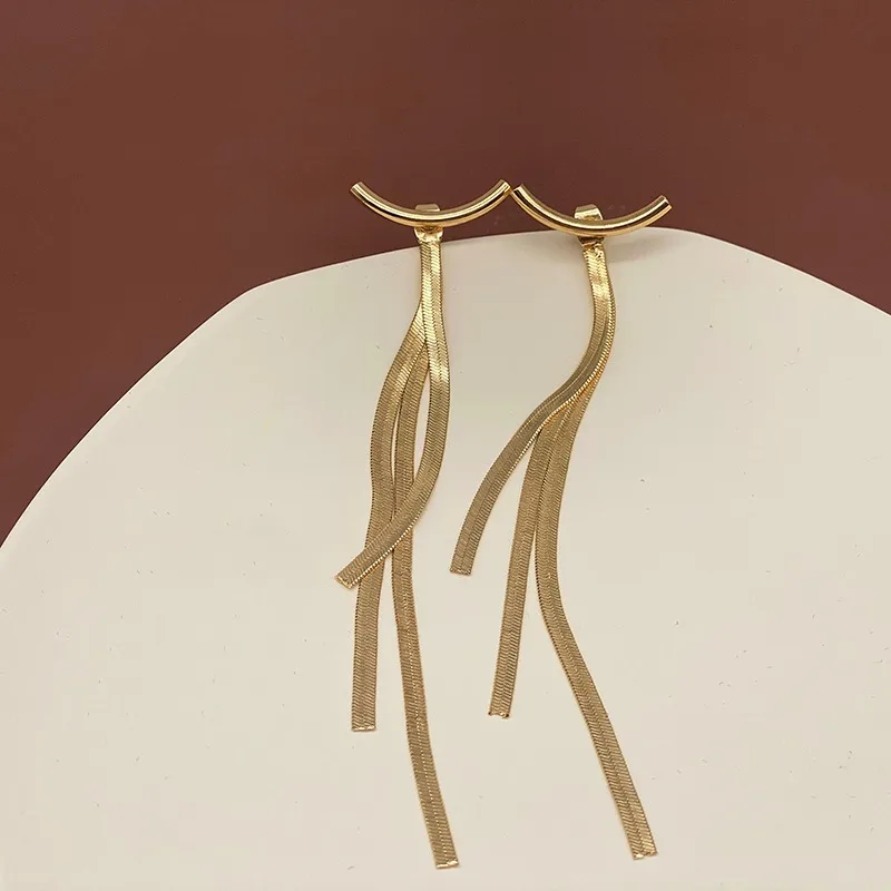 

Vintage Gold Color Shiny Bar Long Tassel Drop Earrings for women 2021 Korean Minimalist Metal Hanging Earring Fashion Jewelry