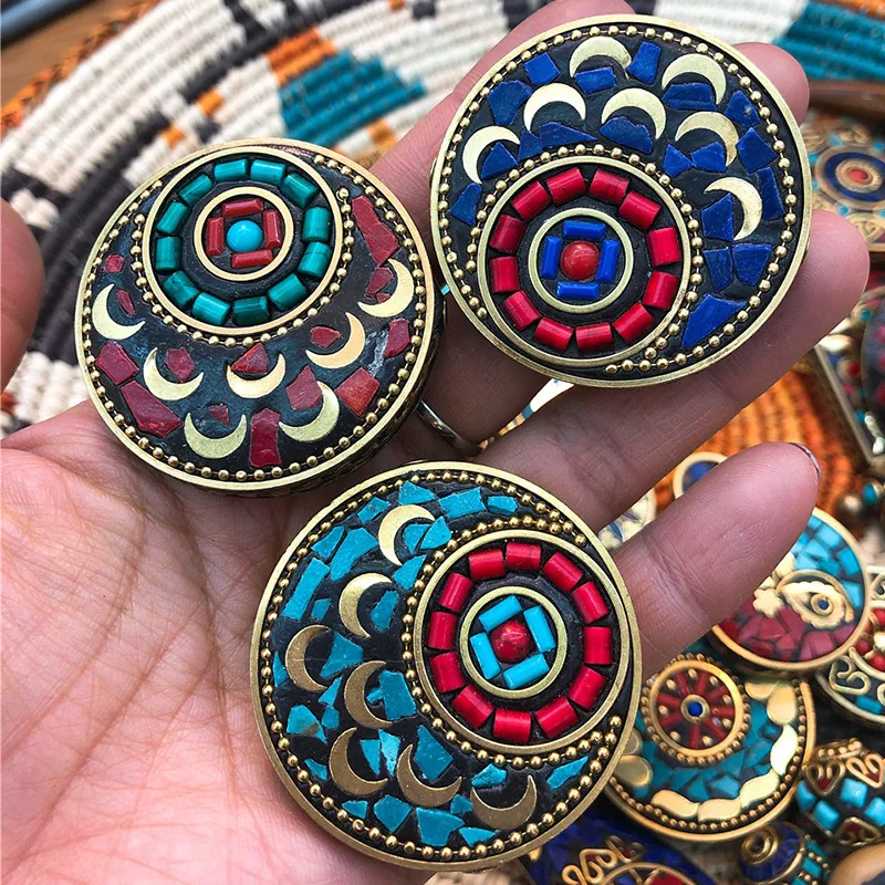 

5pcs 45mm New Peacock Feather Big Round Plate Nepal Flower Pendant Retro Nepal Clay Beads For DIY Indian Turkish Tribal Jewelry