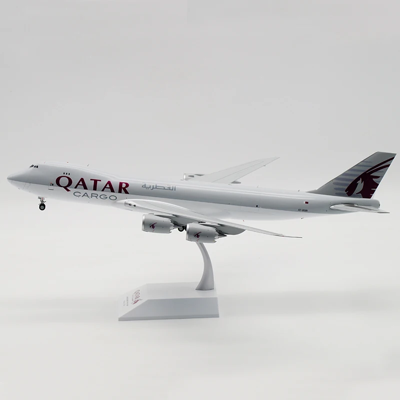 Модель самолета B747 37 см 1:200 Катар модель из металлического сплава с базовым шасси