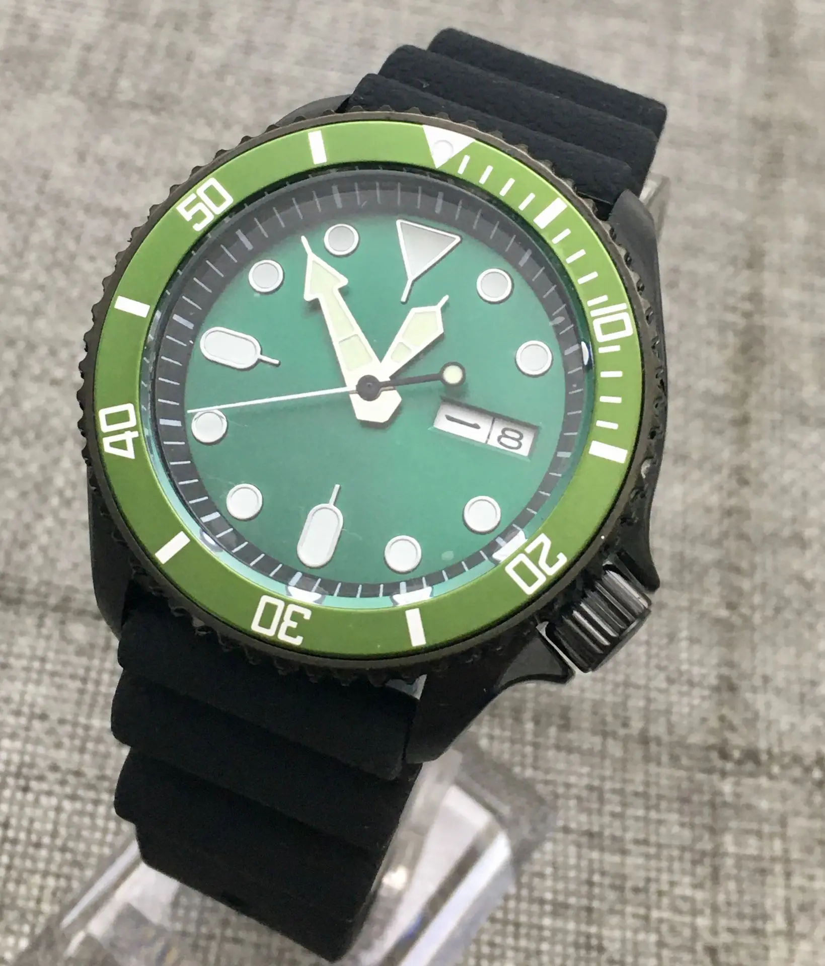 Механические часы с резиновым ремешком 42 мм зеленый циферблат NH36 | Наручные