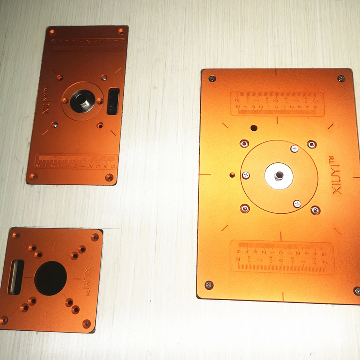 

85x85mm Electric Wood Milling Trimming Machine Flip Plate Aluminum Router Table Insert Plate With 4 Bushing For Work Bench
