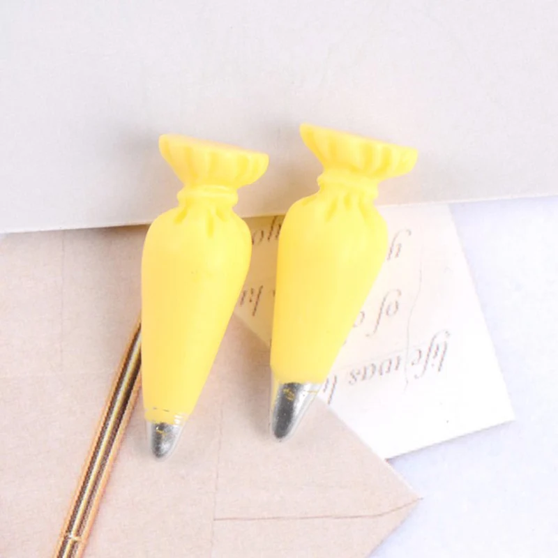 

10pcs Trendy Colorful Simulation Cream Pendant Charms Macarons Cartoon Jewelry
