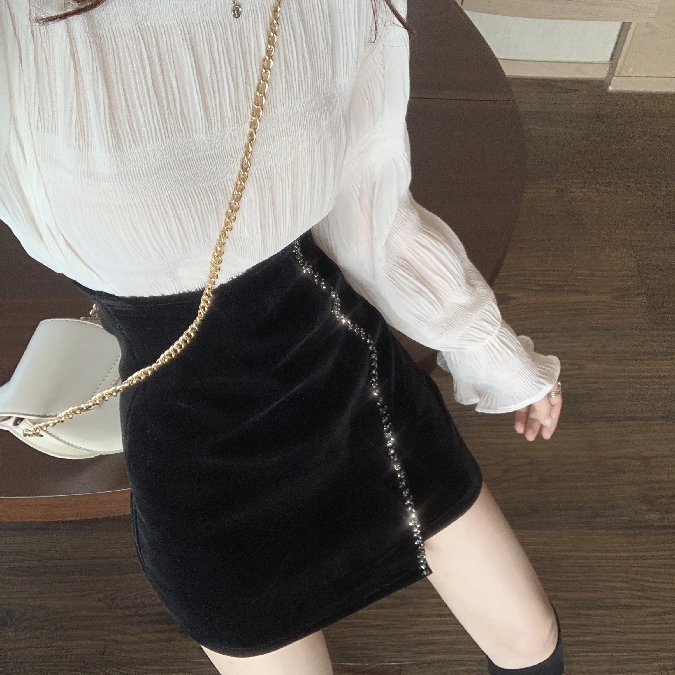 

and winter 2020 new irregular short skirt high waist skirt woolen skirt show thin package hip A-line skirt women's wear