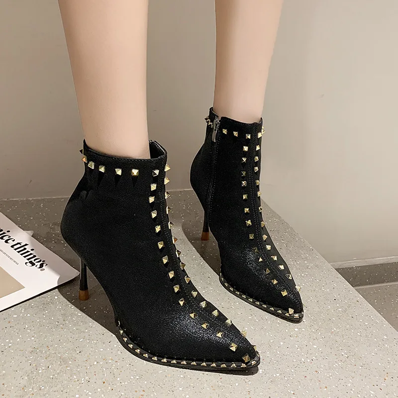 

Корейские модные женские осенние ботинки, черные остроносые женские ботинки, повседневные женские однотонные ботинки, женские ботинки до щ...