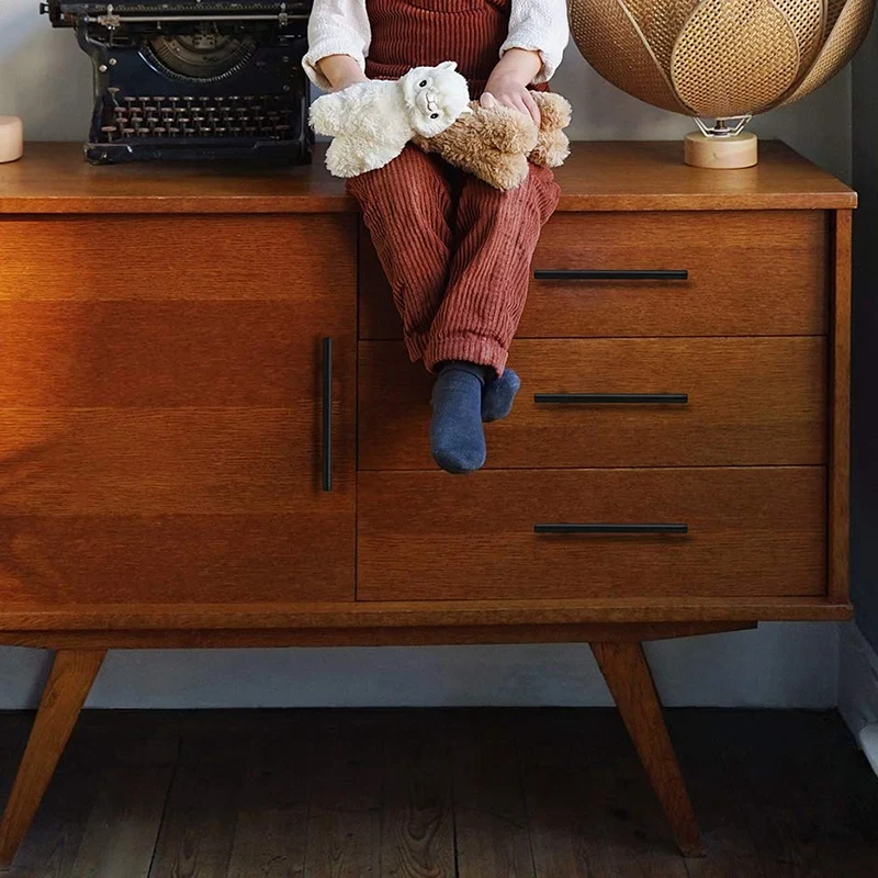 Плоская черная Современная фурнитура для шкафа ручка ящика кухонный шкаф