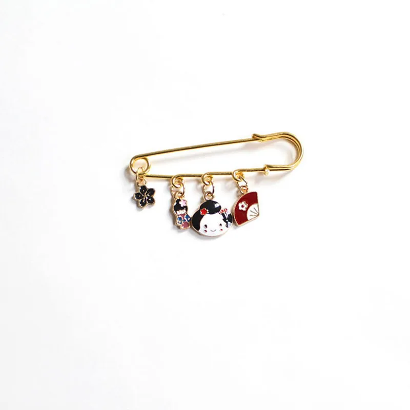 

Squid Flag Pendant Enamel Pin Cartoon Carp Fortune Cat Badge Brooch Pin Denim Shirt Bag Japanese Boy Day Cute Jewelry Gift