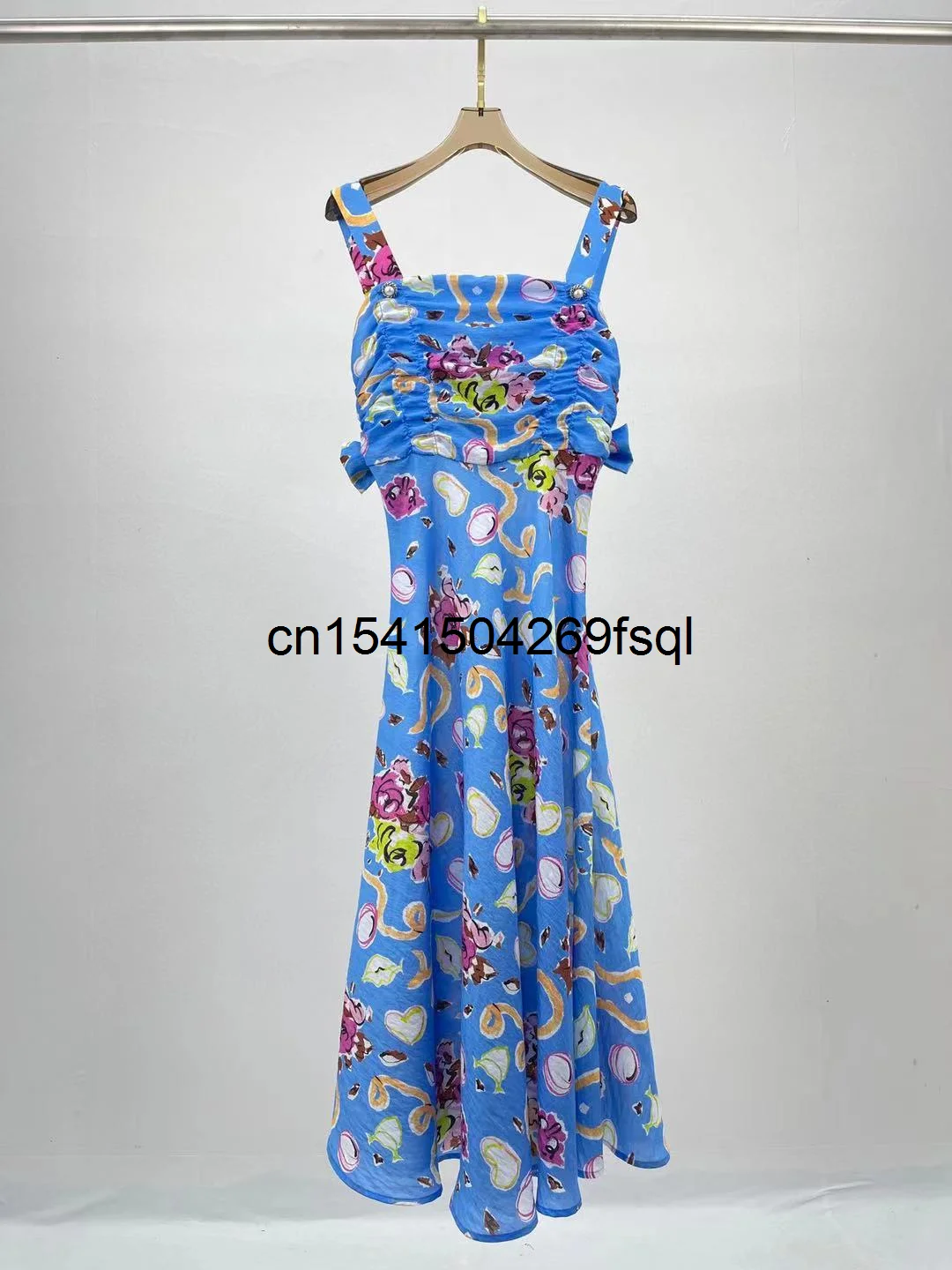 

Женское платье на бретельках-спагетти, модельное Привлекательное платье миди с цветочным принтом, вырезом лодочкой, без рукавов, с жемчужны...