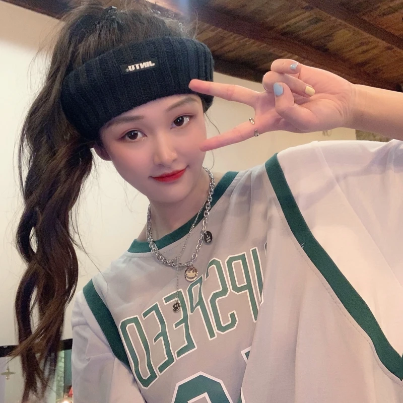 

2021 Spring and Summer New Fake Two-piece Basketball Uniform Short-sleeved T-shirt Female Students Loose Couple Half-sleeved Top