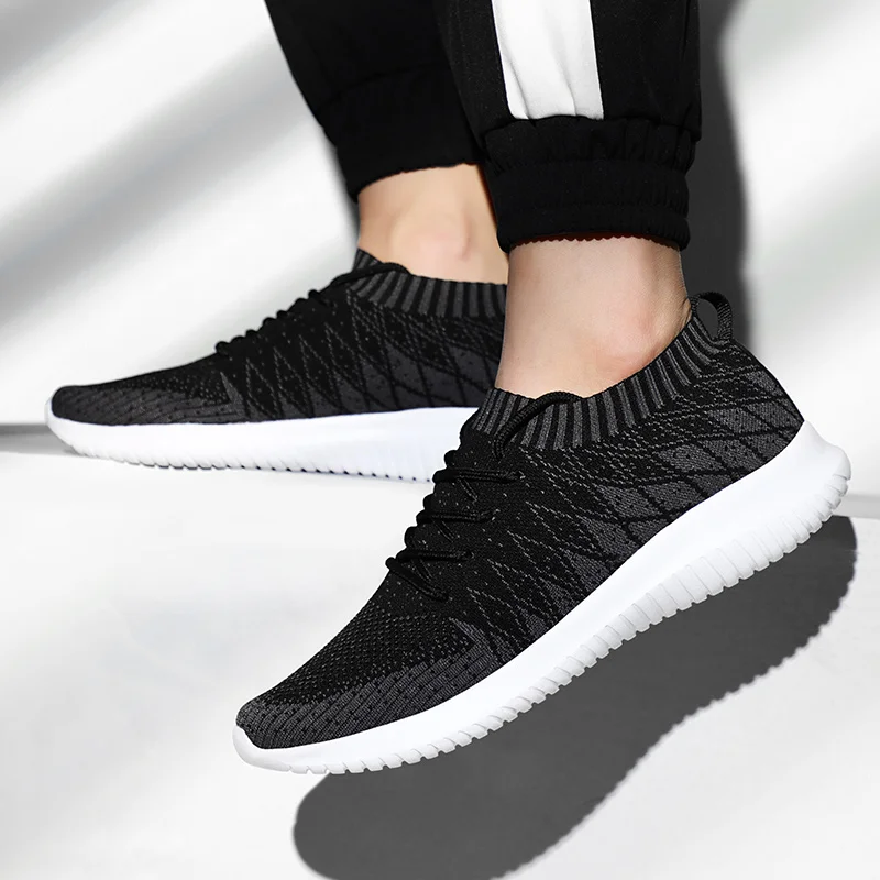 Мужские кроссовки на шнуровке дышащий материал супер светильник повседневная