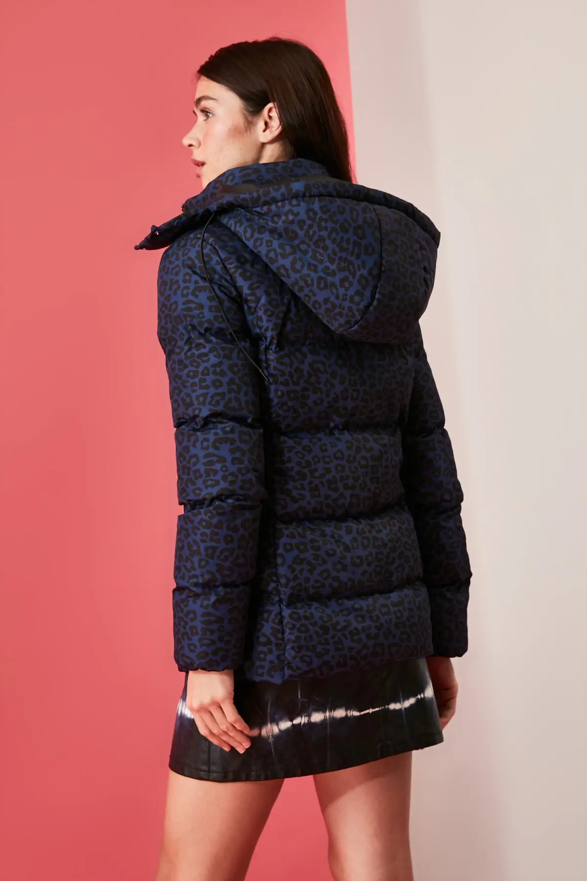 

Trendyol Hooded Leopard print Inflatable Coat TWOAW21MO0148