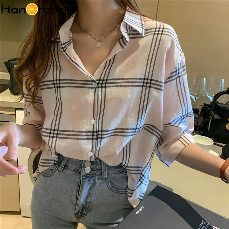 

HanOrange/2021 хлопковая летняя Клетчатая рубашка с коротким рукавом, женская Свободная рубашка бойфренда, Солнцезащитная рубашка, Женские клетч...