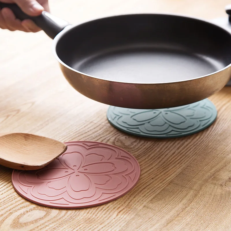 

Circular Silicone Food Mat Heat-resistant Easy To Clean Anti Scald Mat Kitchen Accessories Heat Insulation Mat Circular Pattern
