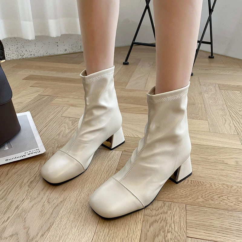 

Кожаные зимние теплые женские короткие ботильоны, элегантные ботинки челси с квадратным носком, танцевальная обувь на высоком каблуке для ...