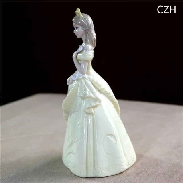 Винтажная фарфоровая Красивая Статуэтка принцессы, керамика, Благородная Девушка, декоративная статуэтка, подарок, ремесло, украшение, аксессуары для интерьера