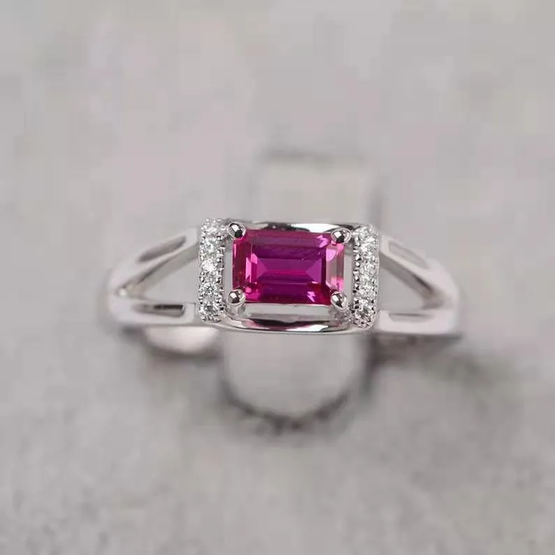 

MFY Fashion Women's Rings Popular Simple Rose Red Square Zirconium Inlaid Rhinestones Rings Temperament Girl Jewelry Hot