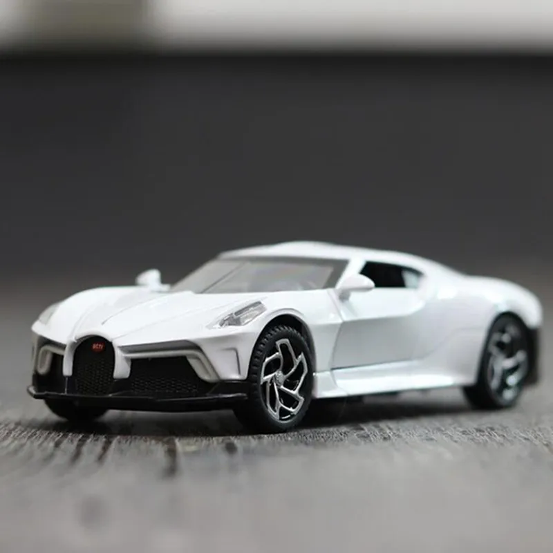

1:32 Alloy Car Bugatti La Voiture Noire Metal Toy Vehicle Sound Light Pull Back Model Children Gift Bauble For Boy Sports Car 64
