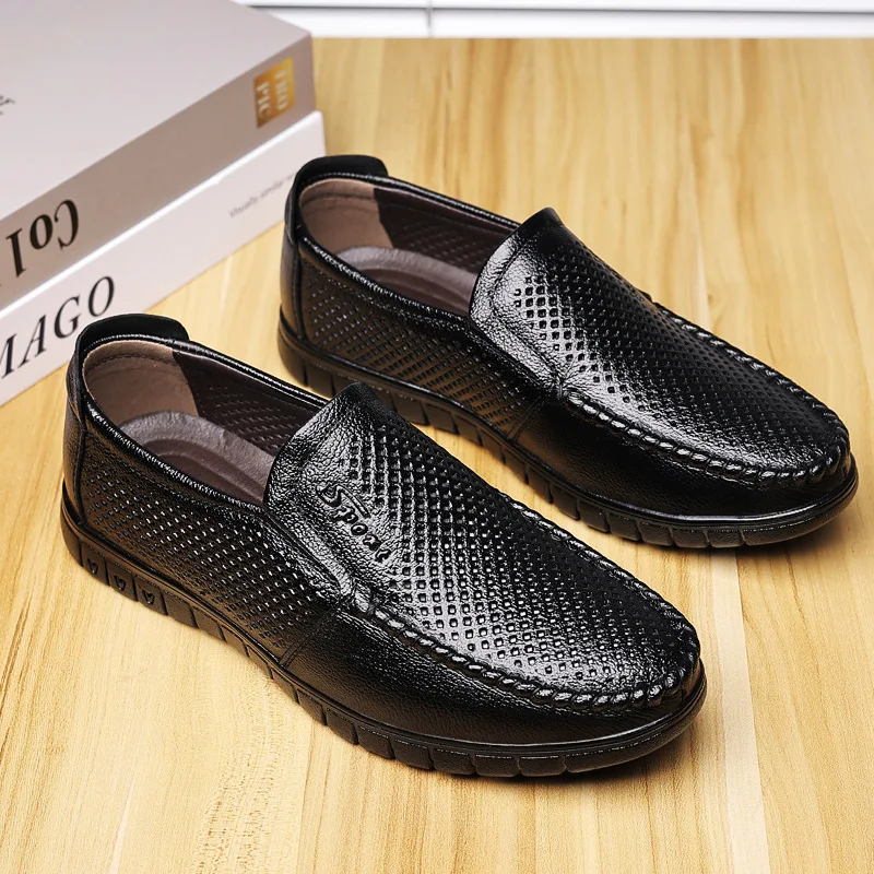 

Мужские кожаные туфли с отверстиями из воловьей кожи, летние дышащие повседневные туфли без шнуровки для мужчин среднего и пожилого возрас...