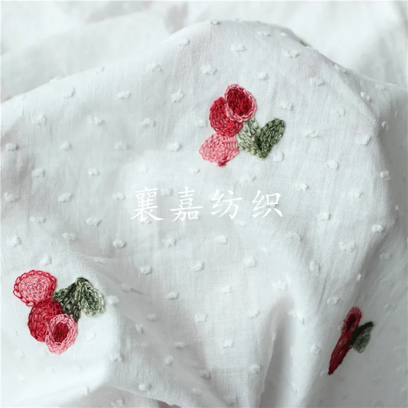 Хлопковая ткань с вышитыми вишнями для шитья платьев юбок занавесок жаккардовых