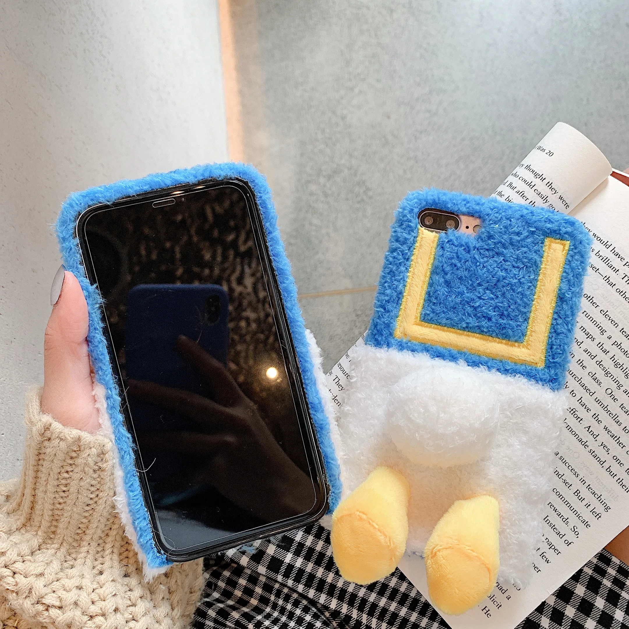 

Plush iPhone 12 mobile phone case iPhone 11Pro Max autumn and winter cute APPLE fun protective cover cartoon