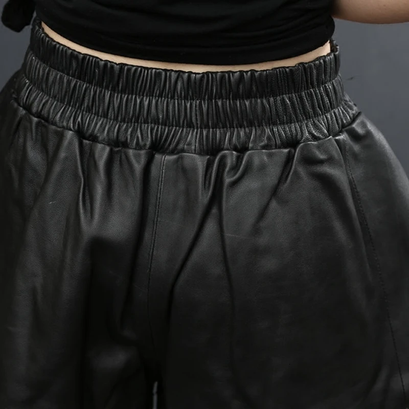 

Genuine Leather Shorts Women Luxury Elastic Waist Loose Sheepskin Wide Leg Shorts Street Autumn Winter Casual Shorts Plus Size