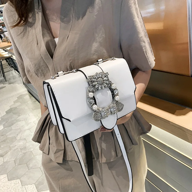 

Diamond Metal Lock Shoulder Bag for Women Ladies Designer Luxury Crossbody Sling Bags Pearl Small Purse Square Mini Clutch New