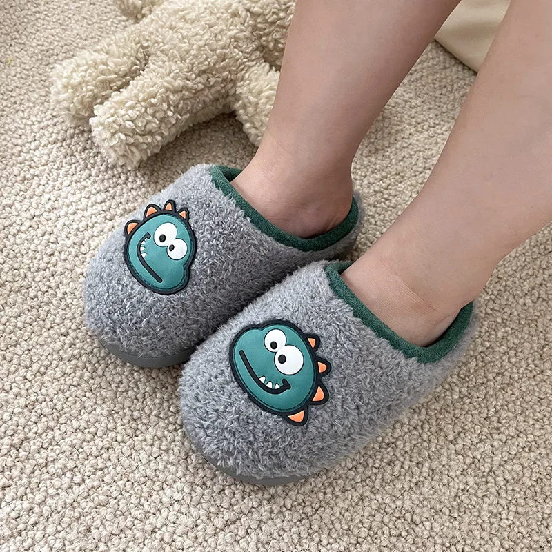 2022 New Children's Autumn And Winter Boys And Girls Baby Cartoon Indoor Bag With Non-Slip Kids Home Plush Cute Cotton Slippers