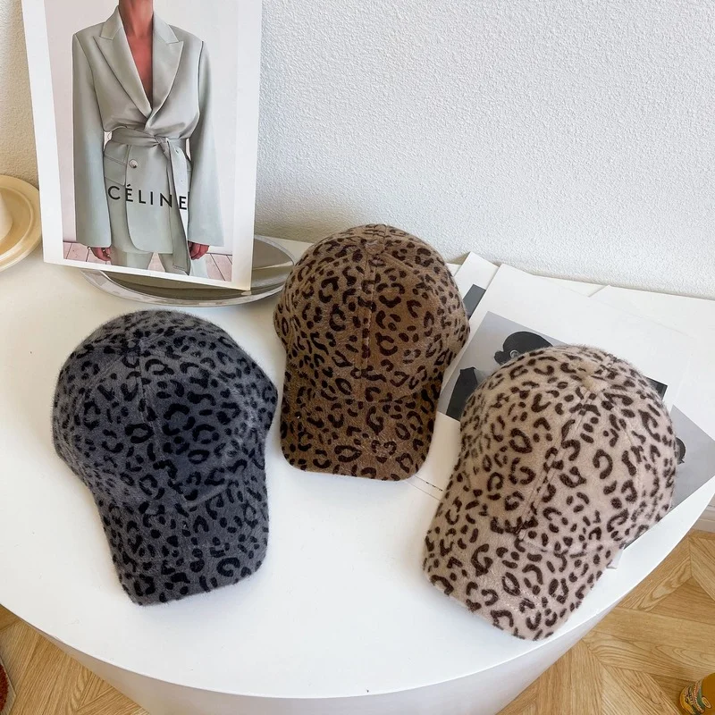 

New Leopard Print Plush Baseball Cap Brown Pink Warm Men Women Winter Caps Streetwear Snapback Hip Hop Face Hat Adjustable