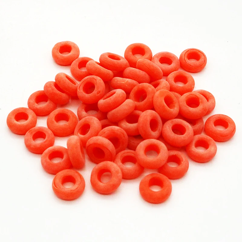 Плоскогубцы и резиновое кольцо для кастрации ветеринарного оборудования