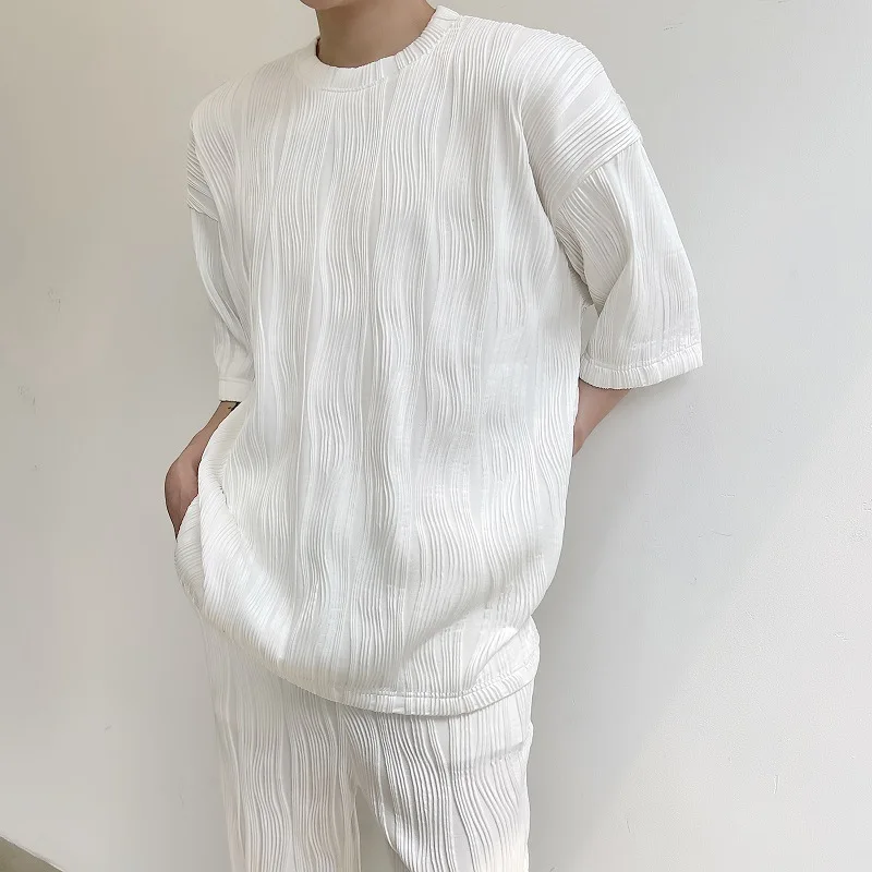 

2021 New Fold Embossed Fabric Trend Casual Round Neck Short-sleeved T-shirt Streetwear Male Clothing Loose Causal Tops