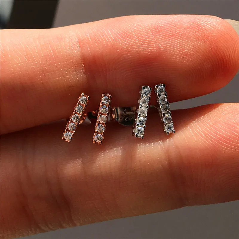 Женские серьги гвоздики в простом стиле с кристаллами циркония модные маленькие