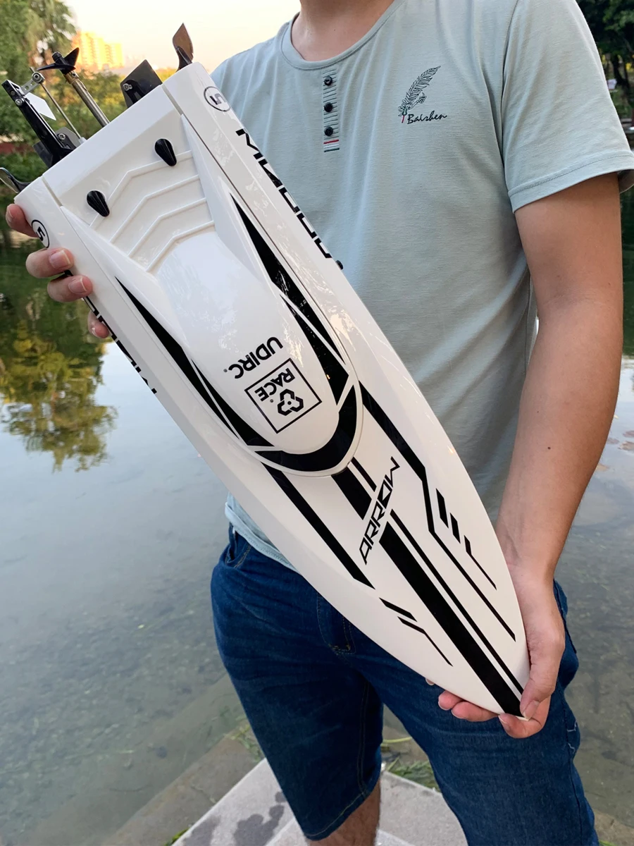 

UDI005 Large Brushless Remote Control Speed Boat 31mph Professional Racing under Brushless Motor 50km/h + for Adults Boys Hobby