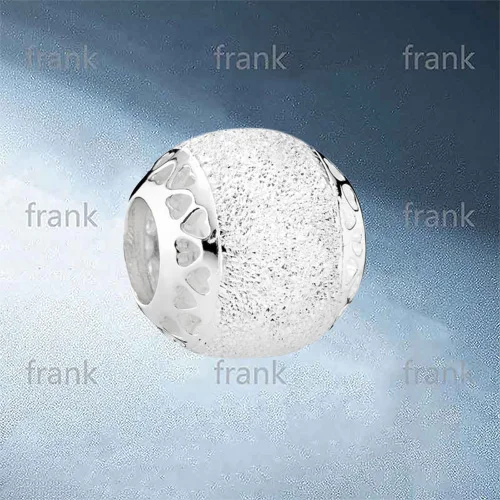 

792097 GLITTERING HEARTS OF CHARM