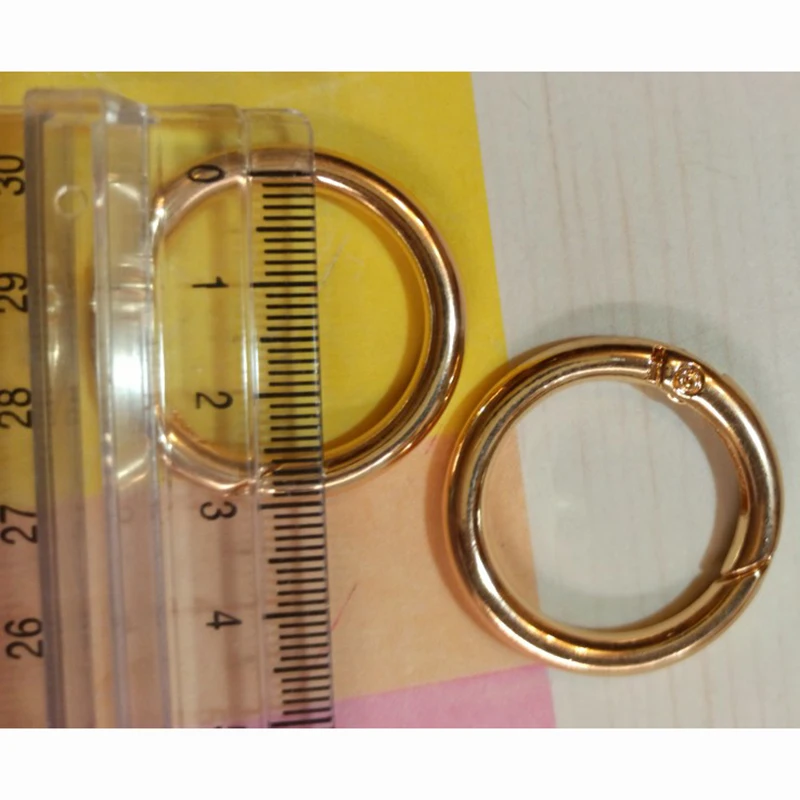 

Golden Alloy Spring O-Ring Buckles Clips Carabiner Purses Handbags Buckles Round Push Trigger Snap Hooks Bag Accessories